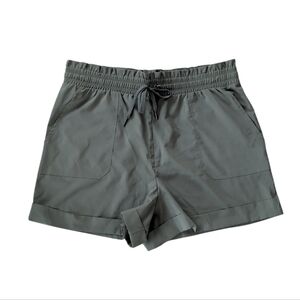 Danskin High-Waist Paper Bag Yoga Active Cuffed Shorts MEDIUM Green Pockets